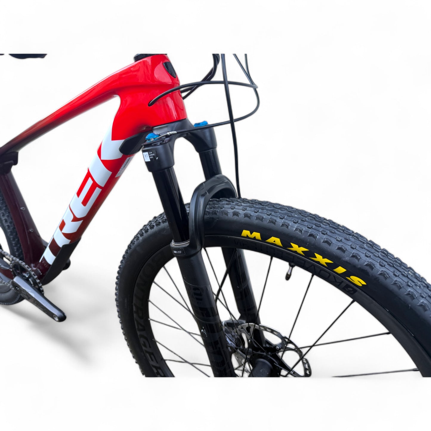 TREK PROCALIBER 9.8 29" M RED TO COBRA BLOOD FADE DEORE XT 1x12 Carbon Mountainbike