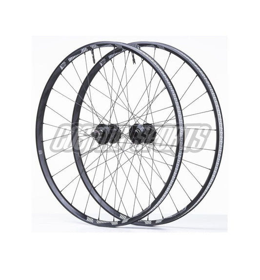 e*thirteen TRS TR Plus Boost Laufrad VR, 27.5", 110x15mm, 28 L., 27mm, black schwarz Plus, TRS